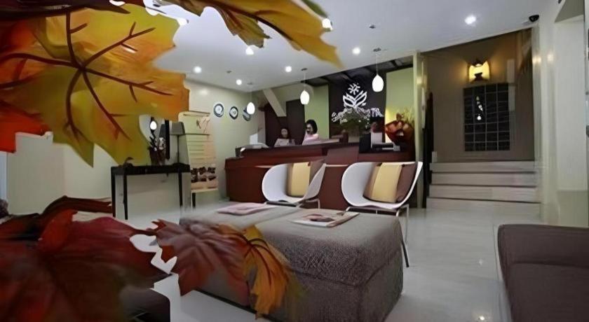 Sampaguita Suites Plaza Garcia Cebu Stadt Exterior foto